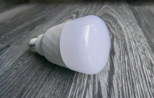 Xiaomi Yeelight Color Bulb Details 04