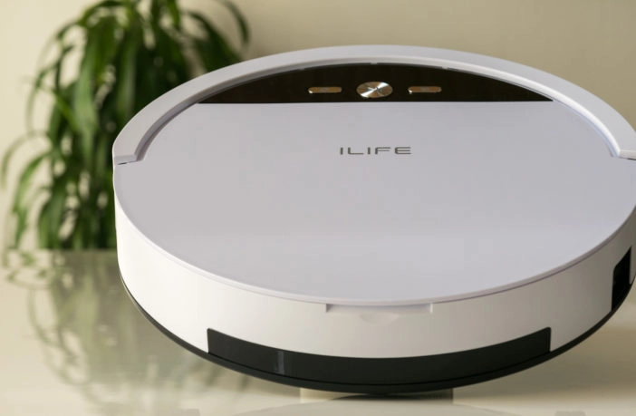 Der ILIFE V4 Staubsauger Roboter im Test