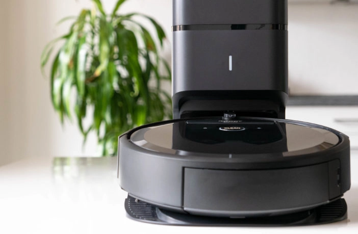 iRobot Roomba i7+