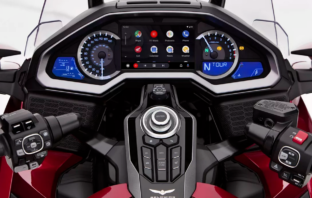 Honda Goldwing Android Auto