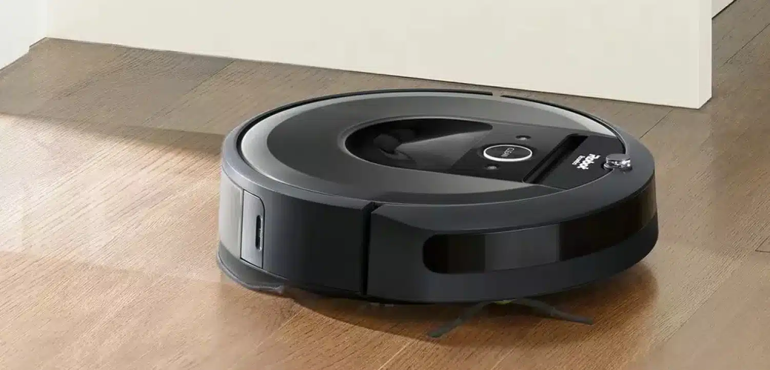 irobot Roomba Combo i8+ (i8576) 2-in-1 Robot Vacuum Cleaner and