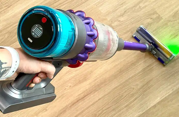 Dyson Gen5detec Absolut - Wir haben den neuen Akkusauger der Marke Dyson auf Herz und Nieren geprüft!